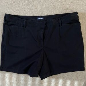 Women’s black Lands End chino cotton shorts. Size 26. 7 inch rise.